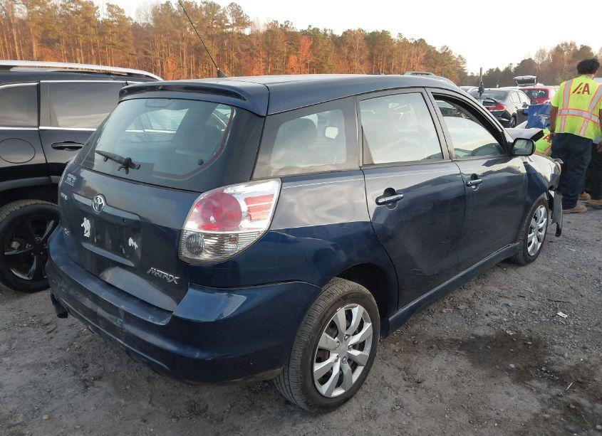 Photo 4 of 2005 Toyota Matrix XR (VIN 2T1KR30E05C337633)