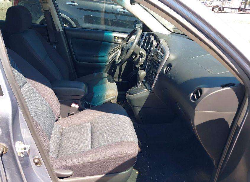 Photo 5 of 2006 Toyota Matrix XR (VIN 2T1KR30E06C560739)