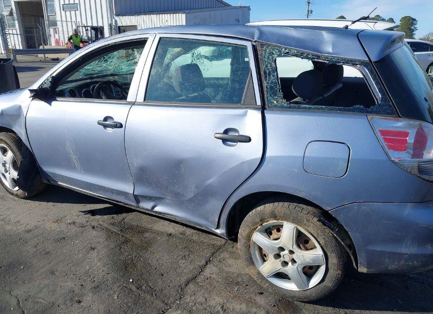 Photo 14 of 2007 Toyota Matrix (VIN 2T1KR30E87C640677)