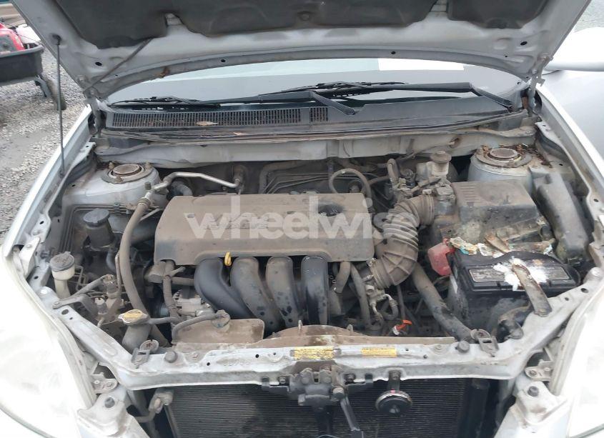 Photo 10 of 2005 Toyota Matrix XR (VIN 2T1KR30E95C439335)