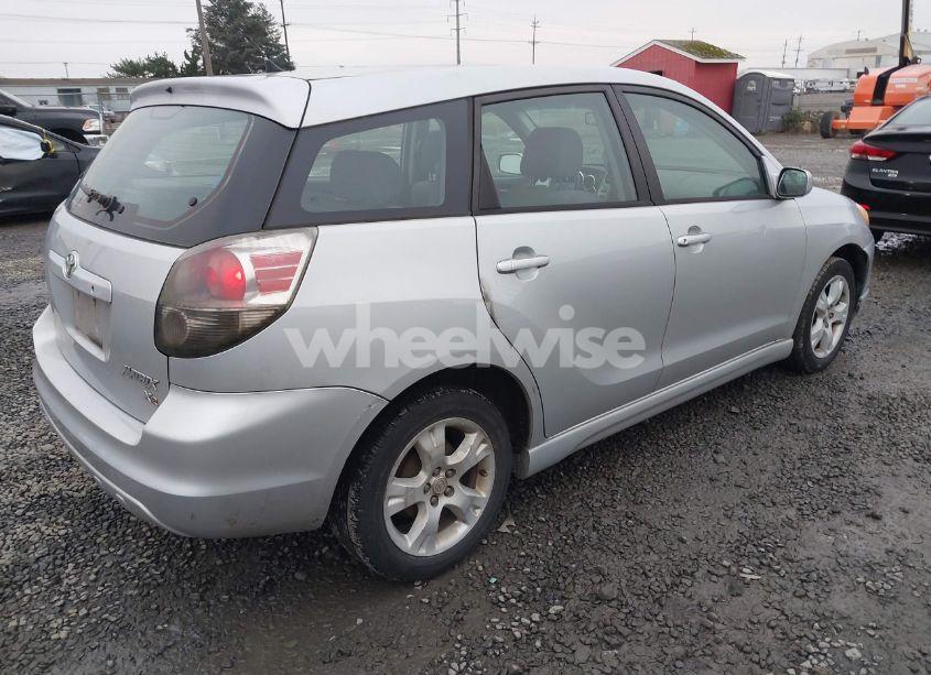 Photo 4 of 2005 Toyota Matrix XR (VIN 2T1KR30E95C439335)