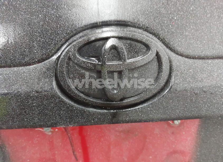 Photo 13 of 2003 Toyota Corolla MATRIX XR (VIN 2T1KR32E03C018386)
