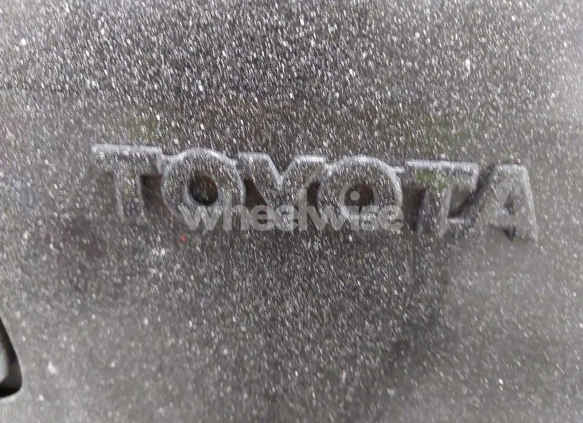 Photo 14 of 2003 Toyota Corolla MATRIX XR (VIN 2T1KR32E03C018386)