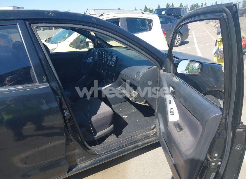 Photo 5 of 2003 Toyota Matrix STANDARD (VIN 2T1KR32E03C081827)