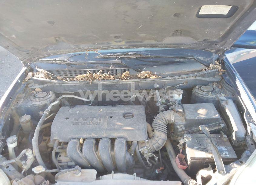 Photo 10 of 2005 Toyota Matrix XR (VIN 2T1KR32E05C358057)