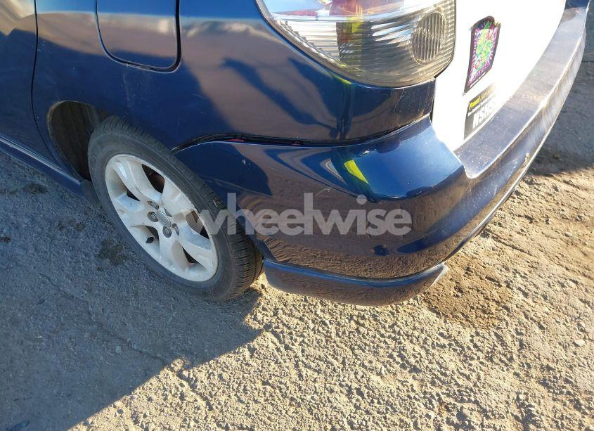 Photo 12 of 2005 Toyota Matrix XR (VIN 2T1KR32E05C358057)