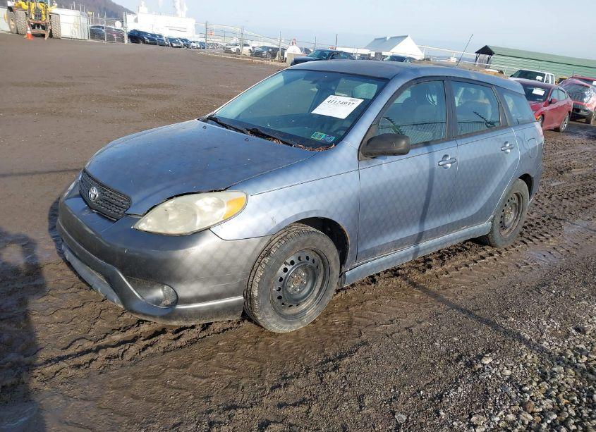 Photo 2 of 2005 Toyota Matrix XR (VIN 2T1KR32E05C406155)