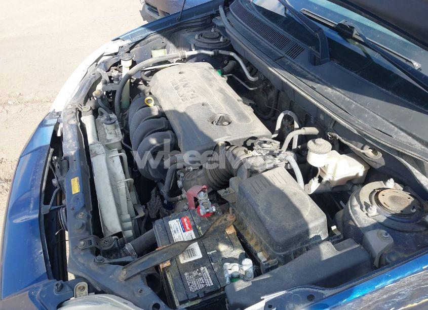 Photo 10 of 2007 Toyota Matrix (VIN 2T1KR32E07C665036)