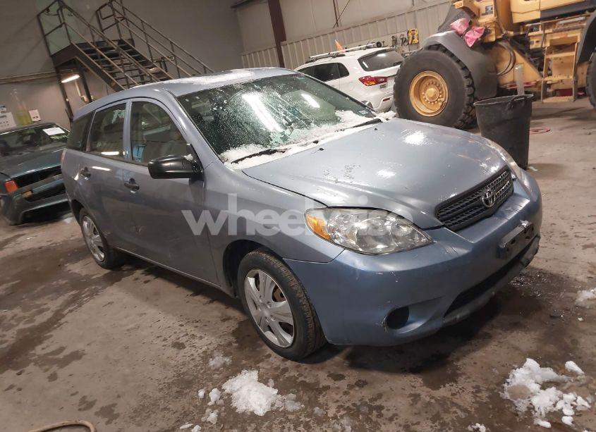 2007 Toyota Matrix (VIN 2T1KR32E07C669457) main photo