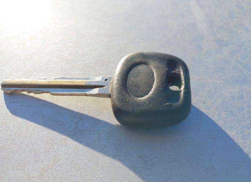 Photo 11 of 2008 Toyota Matrix (VIN 2T1KR32E08C719498)