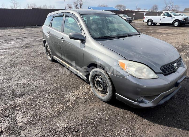 2008 Toyota Matrix XR (VIN 2T1KR32E08C720151) main photo