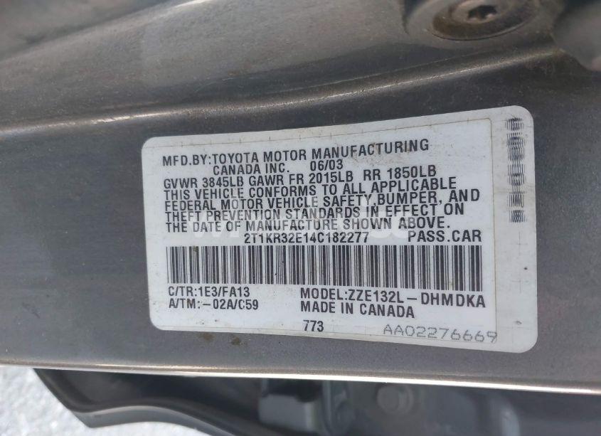 Photo 9 of 2004 Toyota Matrix STANDARD (VIN 2T1KR32E14C182277)
