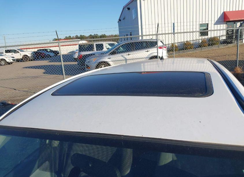 Photo 16 of 2005 Toyota Matrix XR (VIN 2T1KR32E15C325746)