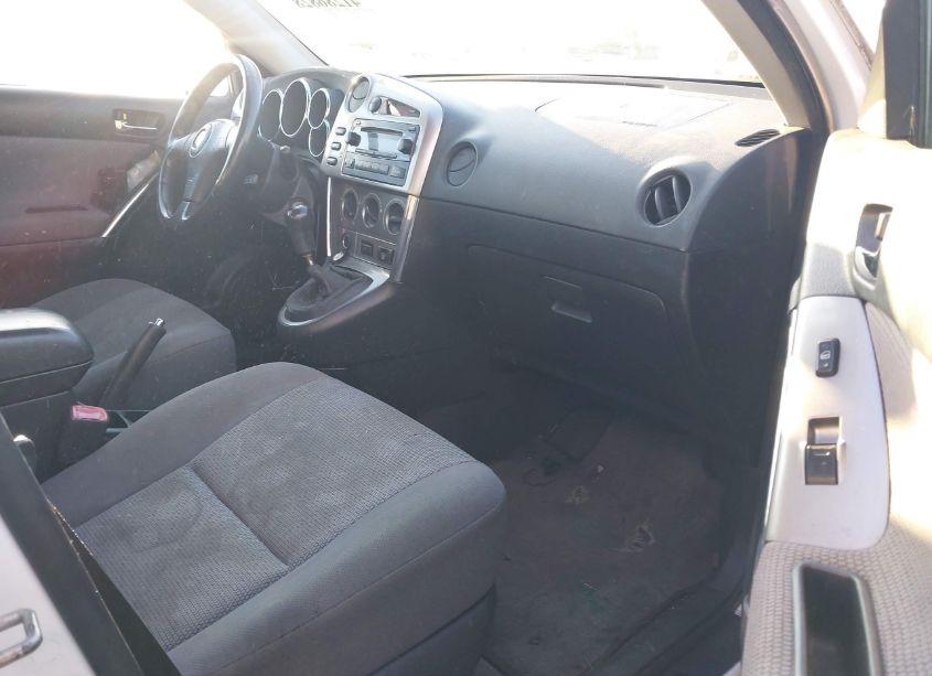 Photo 5 of 2005 Toyota Matrix XR (VIN 2T1KR32E15C325746)