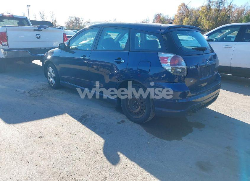 Photo 3 of 2005 Toyota Matrix XR (VIN 2T1KR32E15C481270)
