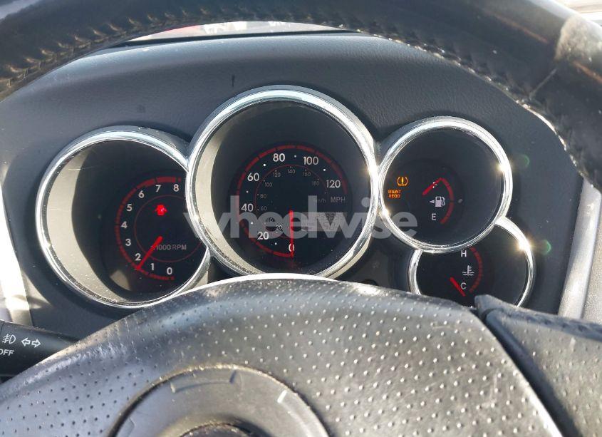 Photo 7 of 2005 Toyota Matrix XR (VIN 2T1KR32E15C481270)