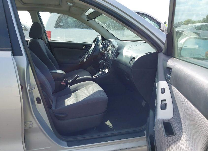 Photo 5 of 2006 Toyota Matrix XR (VIN 2T1KR32E16C610593)