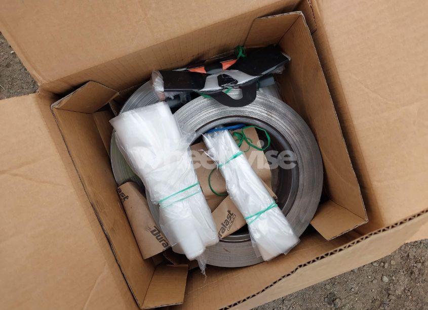 Photo 12 of 2007 Toyota Matrix XR (VIN 2T1KR32E17C635303)