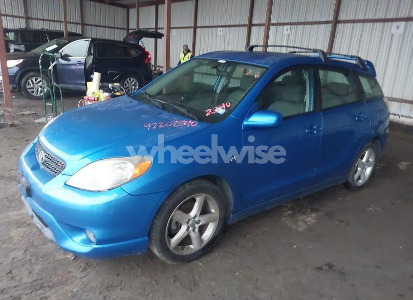 Photo 2 of 2007 Toyota Matrix XR (VIN 2T1KR32E17C650321)