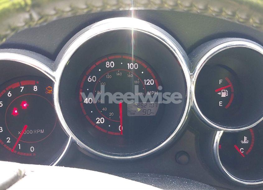 Photo 7 of 2007 Toyota Matrix XR (VIN 2T1KR32E17C665496)