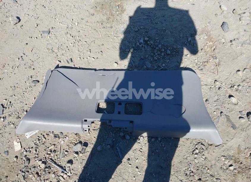 Photo 12 of 2003 Toyota Matrix STANDARD/STD (VIN 2T1KR32E23C091596)