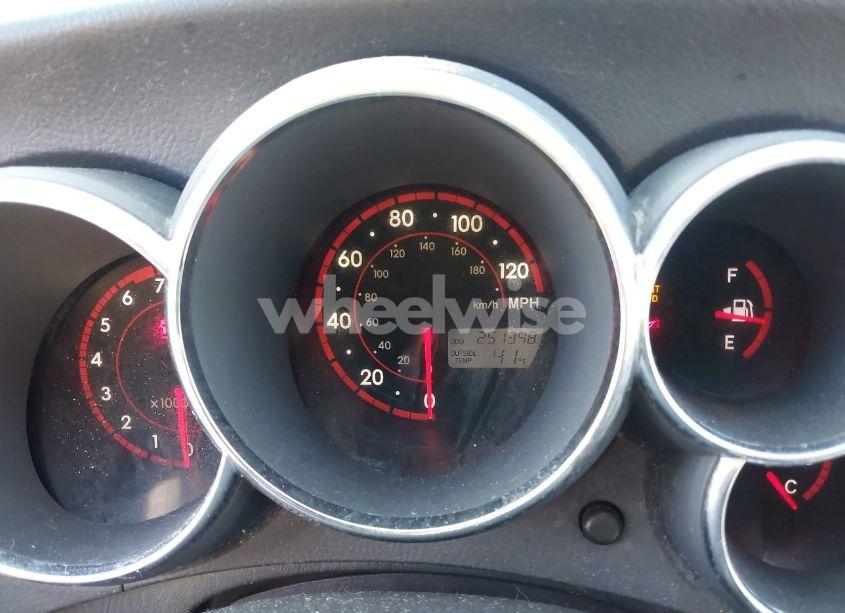 Photo 7 of 2005 Toyota Matrix XR (VIN 2T1KR32E25C475865)