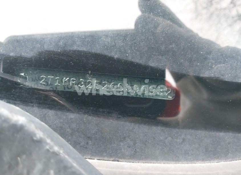 Photo 12 of 2006 Toyota Matrix XR (VIN 2T1KR32E26C596932)