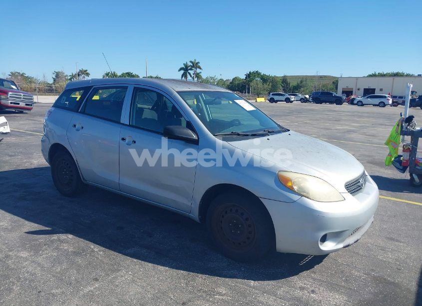 2006 Toyota Matrix (VIN 2T1KR32E26C602390) main photo