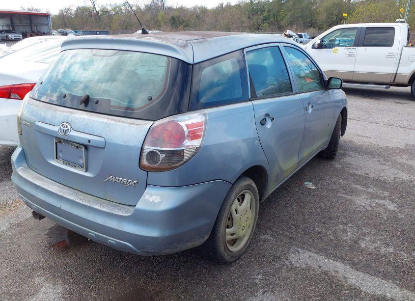 Photo 4 of 2006 Toyota Matrix (VIN 2T1KR32E26C613292)