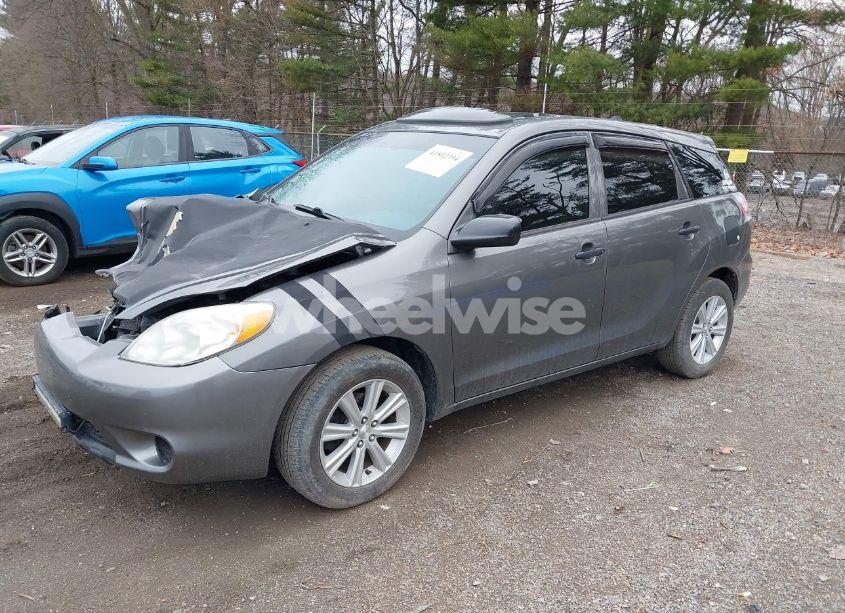 Photo 2 of 2007 Toyota Matrix (VIN 2T1KR32E27C645693)
