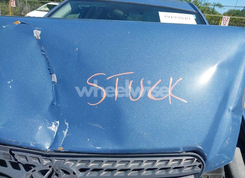 Photo 10 of 2008 Toyota Matrix (VIN 2T1KR32E28C700113)