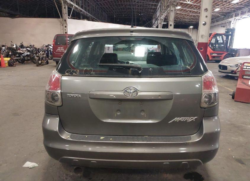 Photo 16 of 2008 Toyota Matrix (VIN 2T1KR32E28C704128)