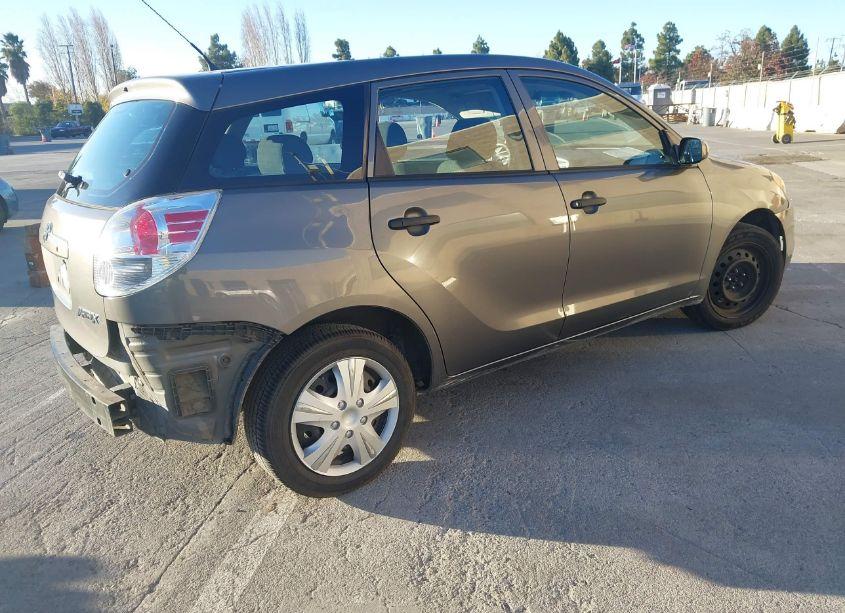 Photo 4 of 2008 Toyota Matrix (VIN 2T1KR32E28C711967)