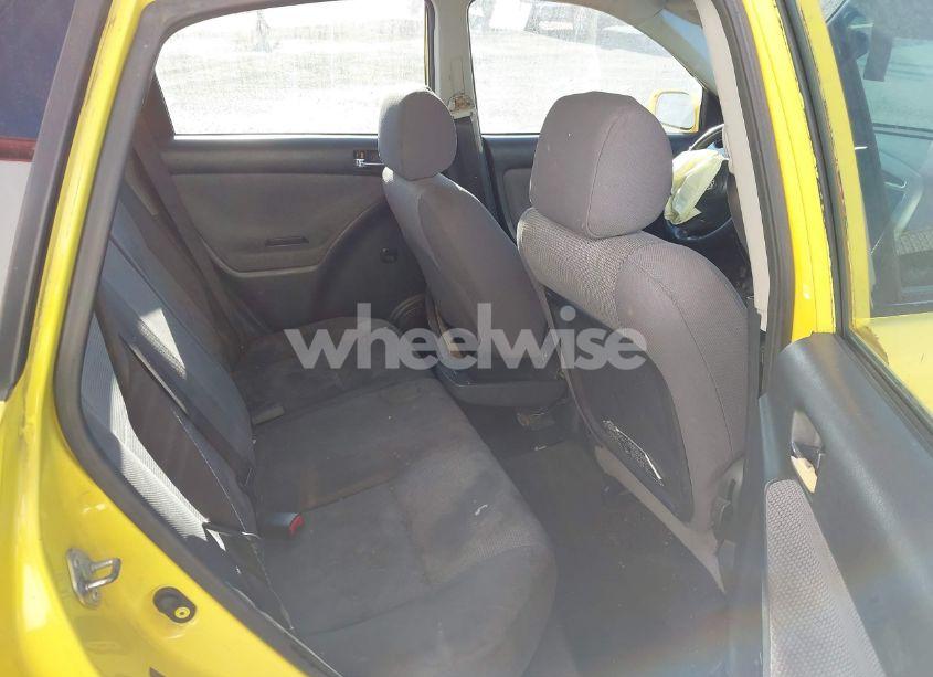 Photo 8 of 2005 Toyota Matrix XR (VIN 2T1KR32E35C329930)