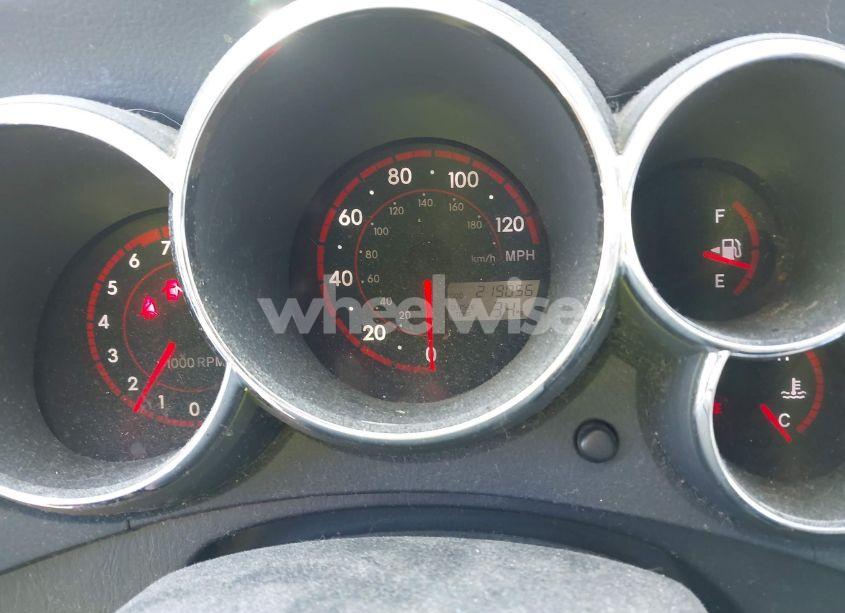 Photo 7 of 2005 Toyota Matrix (VIN 2T1KR32E35C353080)