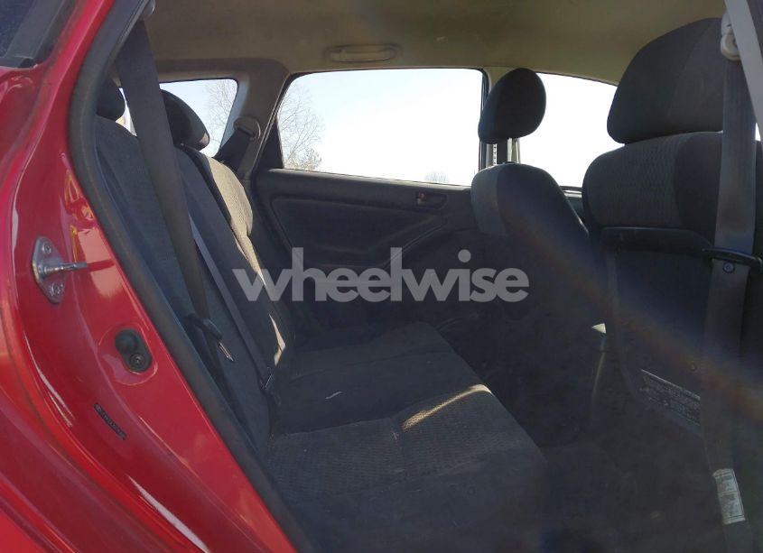 Photo 8 of 2005 Toyota Matrix (VIN 2T1KR32E35C353080)