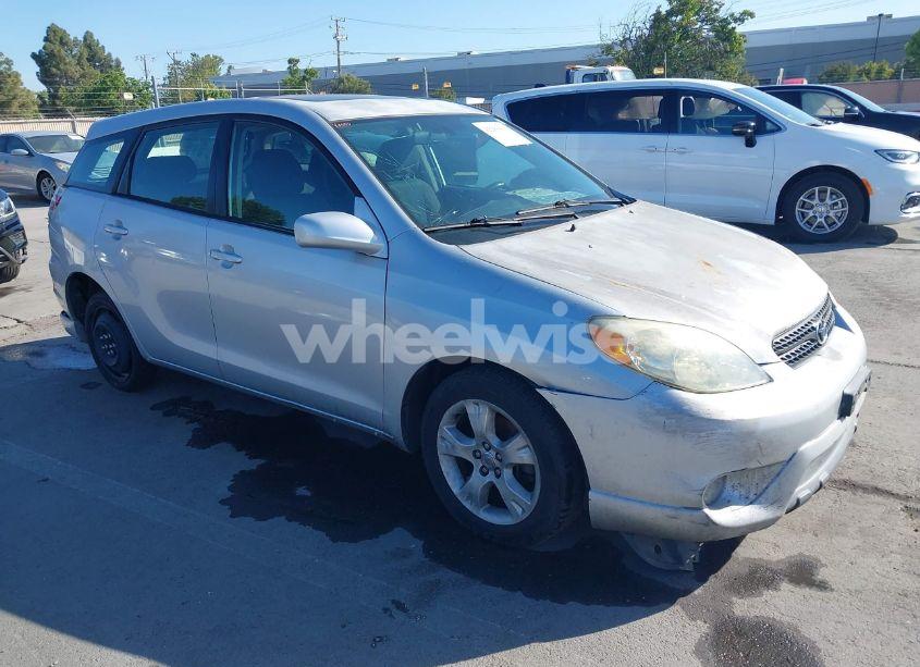2005 Toyota Matrix XR (VIN 2T1KR32E35C391831) main photo