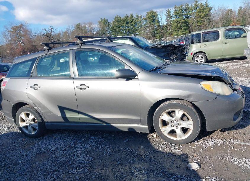 Photo 13 of 2007 Toyota Matrix XR (VIN 2T1KR32E37C624738)