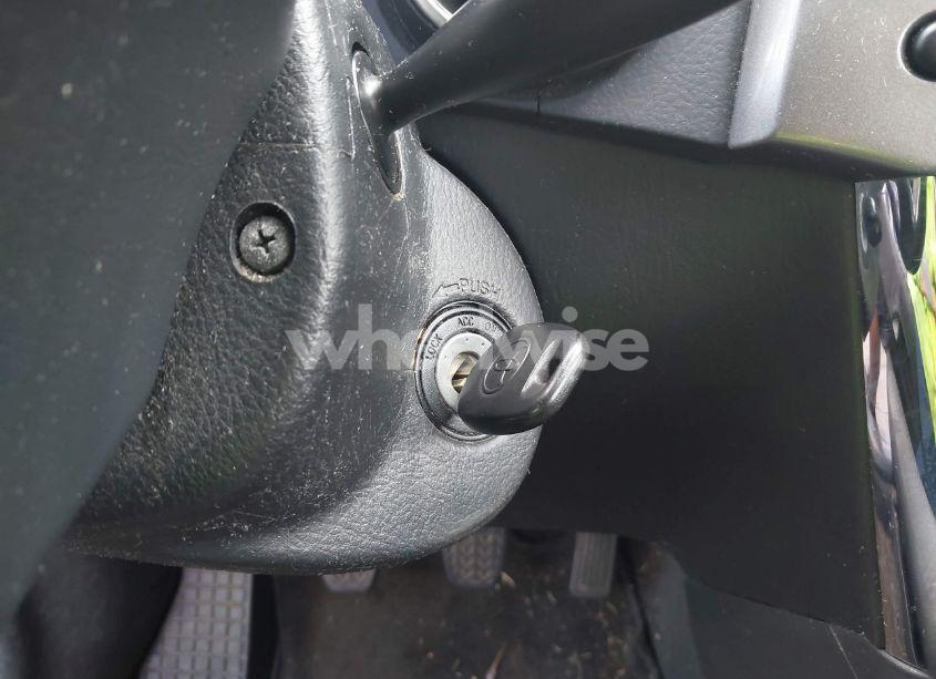Photo 11 of 2007 Toyota Matrix (VIN 2T1KR32E37C642527)