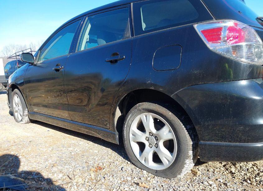 Photo 14 of 2005 Toyota Matrix XR (VIN 2T1KR32E45C350253)