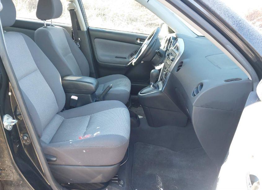 Photo 5 of 2005 Toyota Matrix XR (VIN 2T1KR32E45C350253)