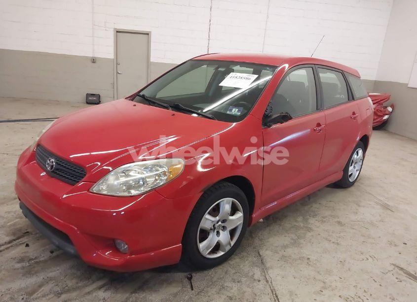 Photo 2 of 2007 Toyota Matrix XR (VIN 2T1KR32E47C636882)