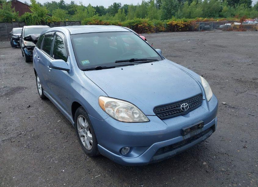 2007 Toyota Matrix XR (VIN 2T1KR32E47C657490) main photo
