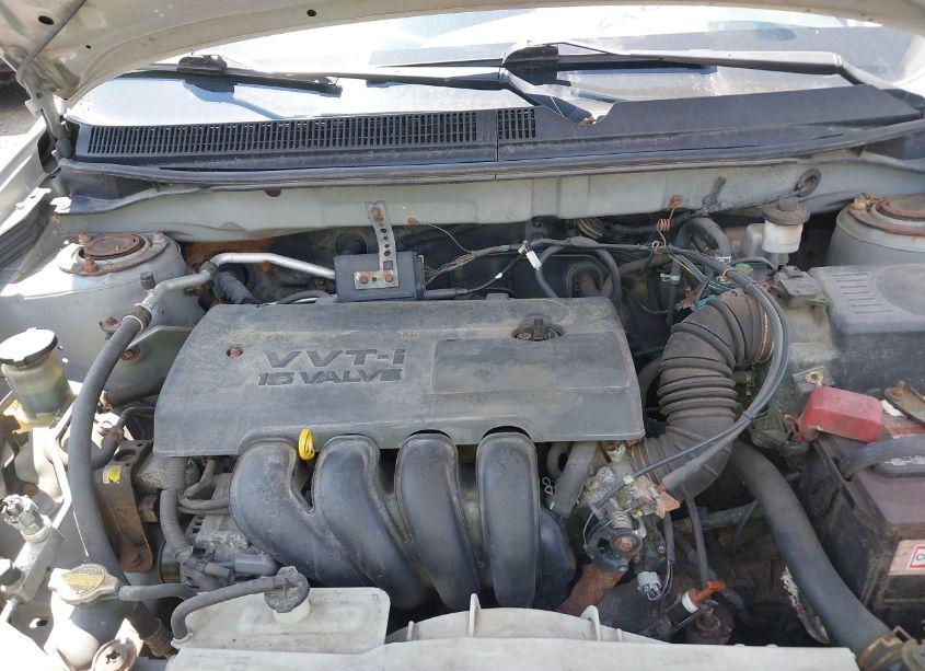 Photo 10 of 2004 Toyota Matrix STANDARD (VIN 2T1KR32E54C286903)