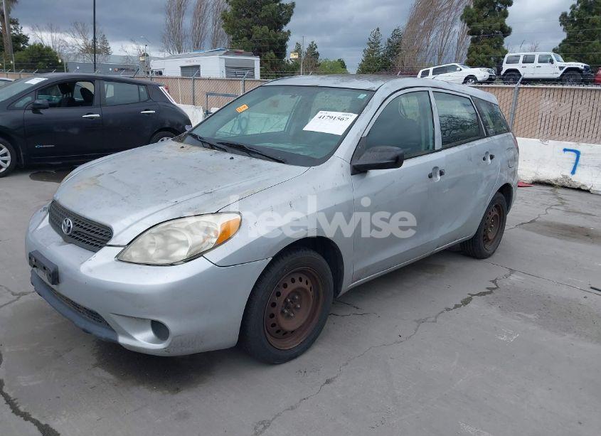 Photo 2 of 2005 Toyota Matrix (VIN 2T1KR32E55C323529)