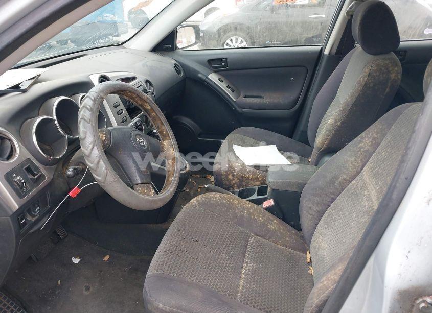 Photo 5 of 2005 Toyota Matrix (VIN 2T1KR32E55C323529)