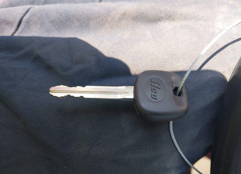 Photo 11 of 2006 Toyota Matrix XR (VIN 2T1KR32E56C596200)