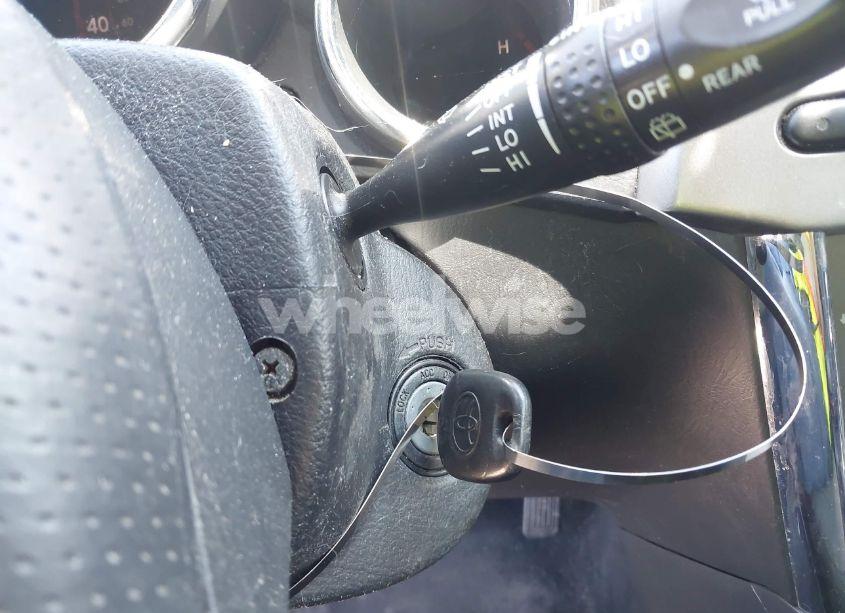 Photo 11 of 2007 Toyota Matrix XR (VIN 2T1KR32E57C629374)