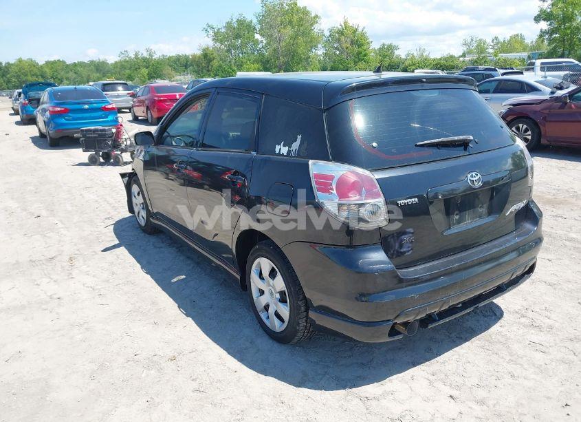 Photo 3 of 2007 Toyota Matrix XR (VIN 2T1KR32E57C629374)