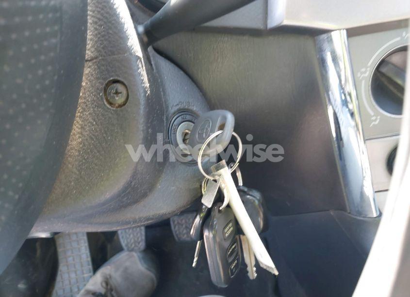 Photo 11 of 2007 Toyota Matrix (VIN 2T1KR32E57C650676)